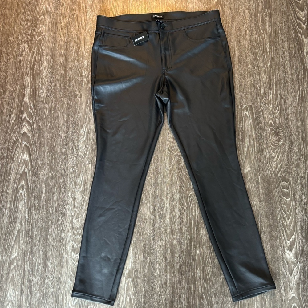 Express Women’s Faux leather coated high rise zip pants. Black. Women’s‎ 14. NWT - Picture 3 of 14